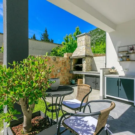 Villa Manea *