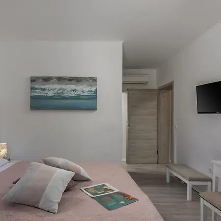Manea Villa *