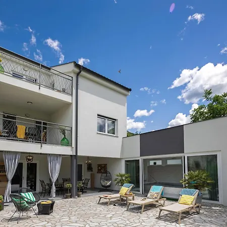 Villa Manea *